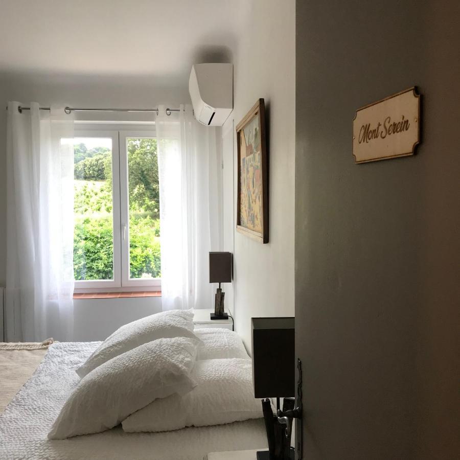 Chambres D'Hotes Et Gites Le Mas Mellou Orange  Kültér fotó