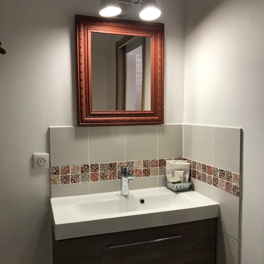Chambres D'Hotes Et Gites Le Mas Mellou Orange  Kültér fotó
